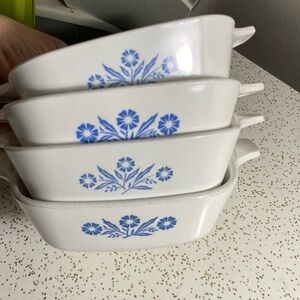 Set of 4 individual Corningware Blue Cornflower casseroles (1.5 cup).